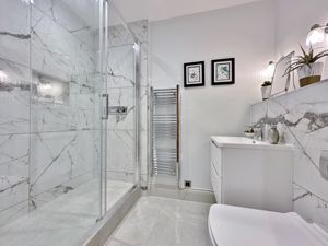 Photo 19- click for photo gallery